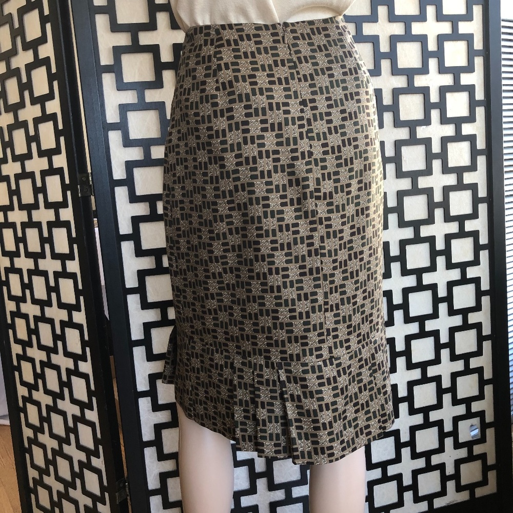 100% Silk Buckle Theme Print Skirt